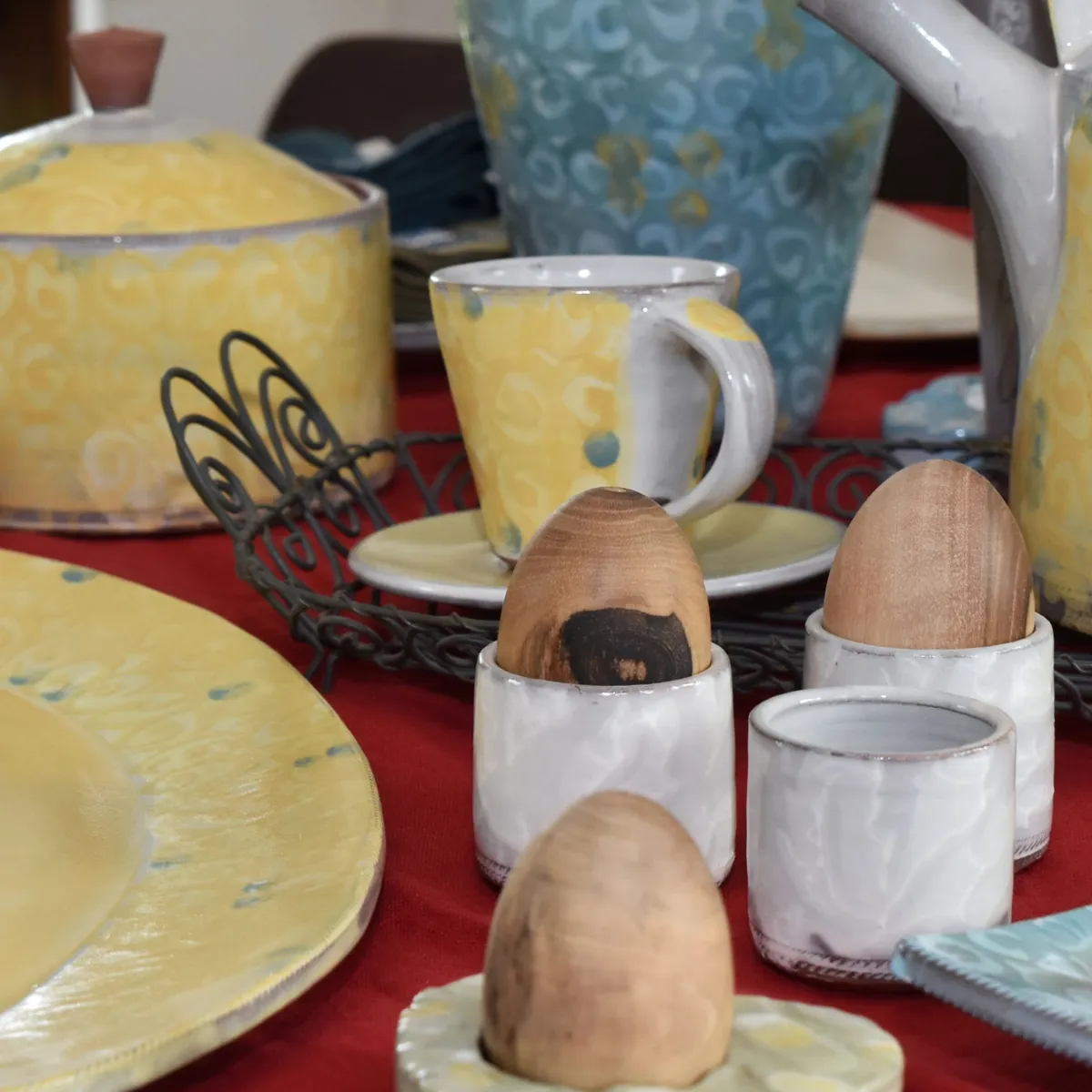 Ausstellungen & Veranstaltungen - Eierbecher aus Keramik, handgetöpfert auf der Töpferscheibe von der Töpferei Piccolo Keramik bei Dresden